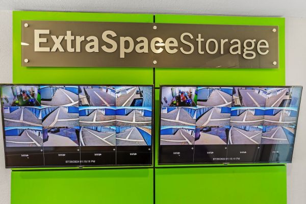 Extra Space Storage - 1971 - Palmdale - 30th Street East - 38910 30th Street East