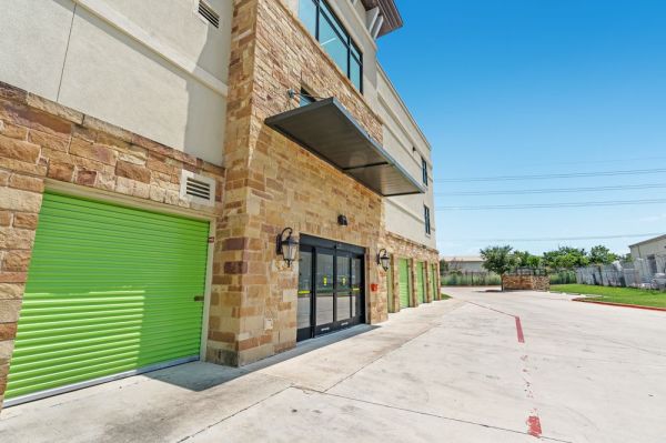 Extra Space Storage - 2058 - Austin - E. Ben White Blvd - 2401 East Ben White Boulevard