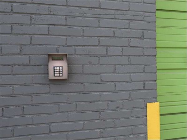 Extra Space Storage - 1062 - St Louis - Forest Park - 4210 Forest Park Avenue