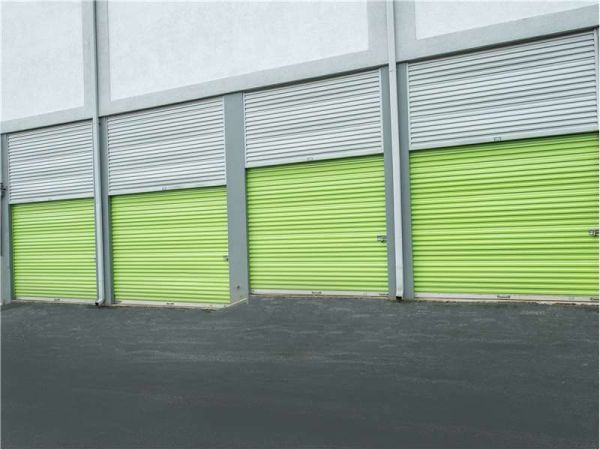Extra Space Storage - 1320 - Atlanta - Roswell Rd - 8115 Roswell Road