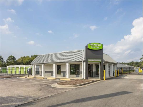 Extra Space Storage - 0297 - Richmond - 5202 West Broad St - 5202 West Broad Street