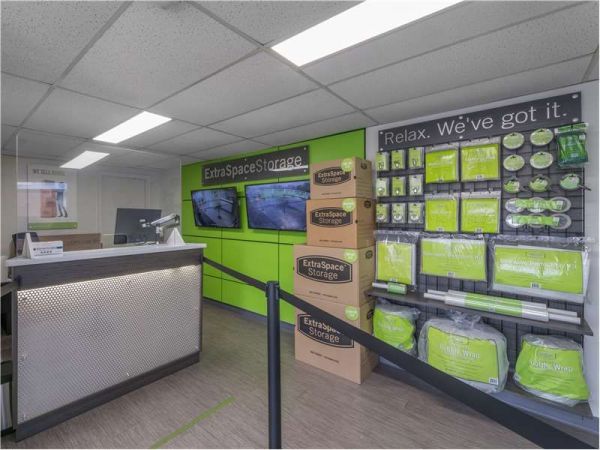 Extra Space Storage - 0439 - Columbus - E Main St - 3569 East Main Street