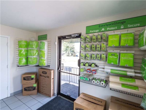 Extra Space Storage - 0523 - Columbus - Wilson Rd - 191 North Wilson Road