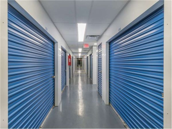 Extra Space Storage - 0668 - Louisville - Wattbourne Ln - 4605 Wattbourne Lane