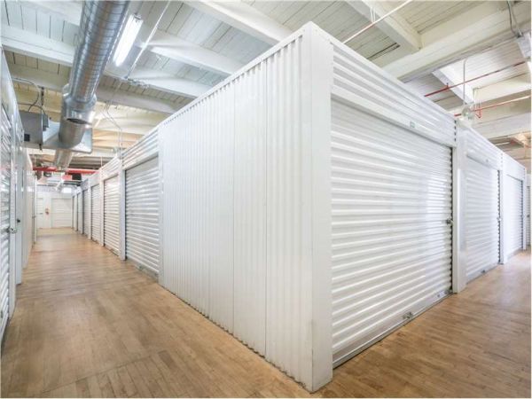 Extra Space Storage - 0731 - Chicago - South Wabash - 1255 South Wabash Avenue