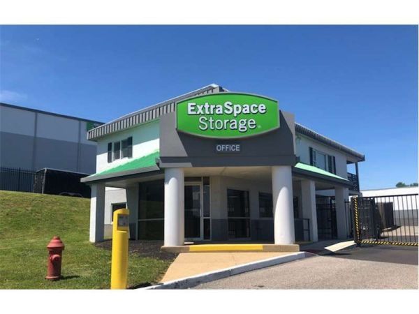 Extra Space Storage - 0774 - Philadelphia - Grant Ave - 1553 Grant Avenue
