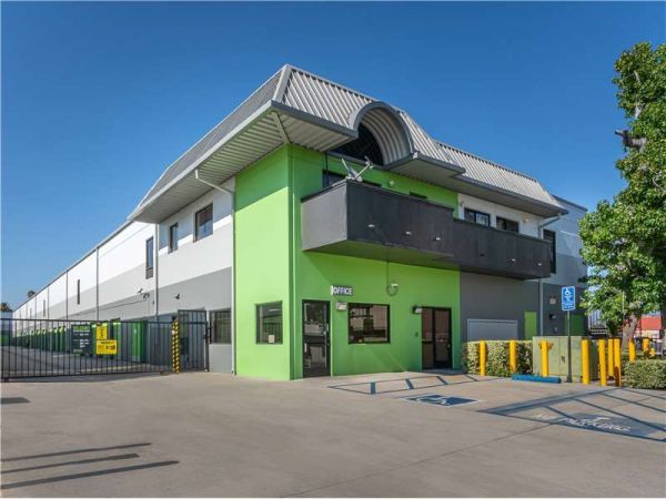 Extra Space Storage - 0801 - Panorama City - Cedros Ave - 8540 Cedros Avenue