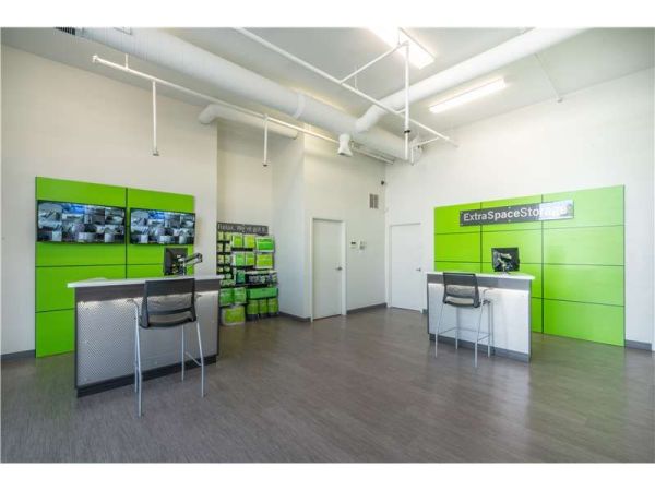 Extra Space Storage - 1229 - Chicago - Montrose - 4455 West Montrose Avenue