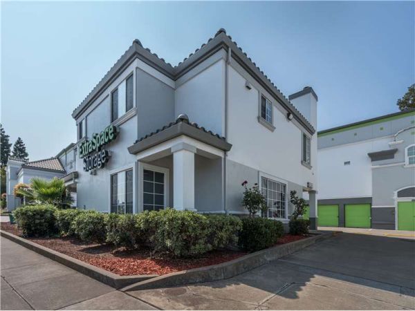 Extra Space Storage - 1372 - Castro Valley - Castro Valley Blvd - 3939 Castro Valley Boulevard