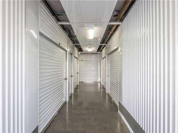 Extra Space Storage - 1433 - West Sacramento - F Street - 975 F Street