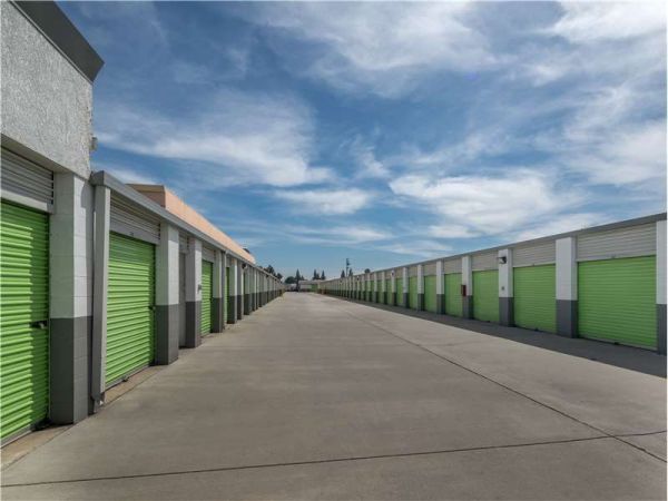 Extra Space Storage - 1536 - Santa Ana - 1030 E 4th St - 1030 East 4th Street