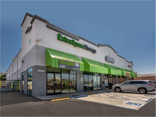 Extra Space Storage - 1565 - Sunland - Foothill Blvd - 8250 Foothill Boulevard