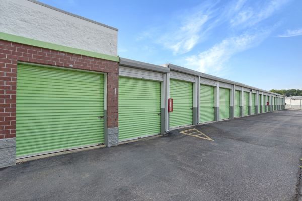 Extra Space Storage - 1575 - Richmond - Laburnum Ave - 1140 North Laburnum Avenue