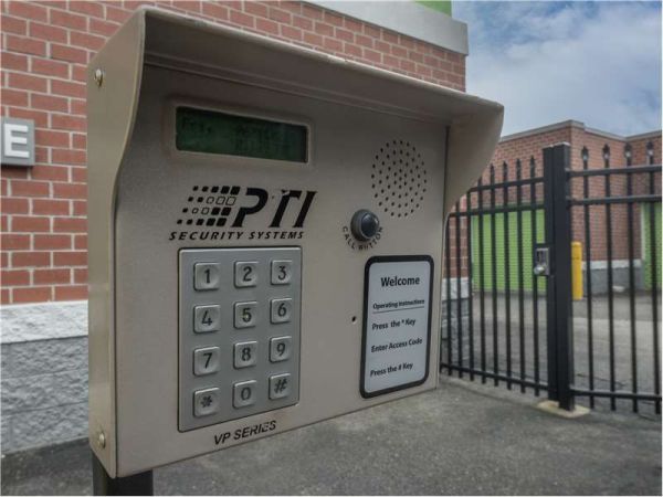 Extra Space Storage - 1581 - Newport News - Tyler Ave - 25 Tyler Avenue