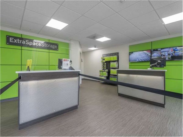 Extra Space Storage - 1581 - Newport News - Tyler Ave - 25 Tyler Avenue