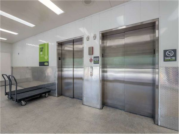 Extra Space Storage - 1585 - Atlanta - Mt Vernon Hwy - 1105 Mount Vernon Highway Northeast