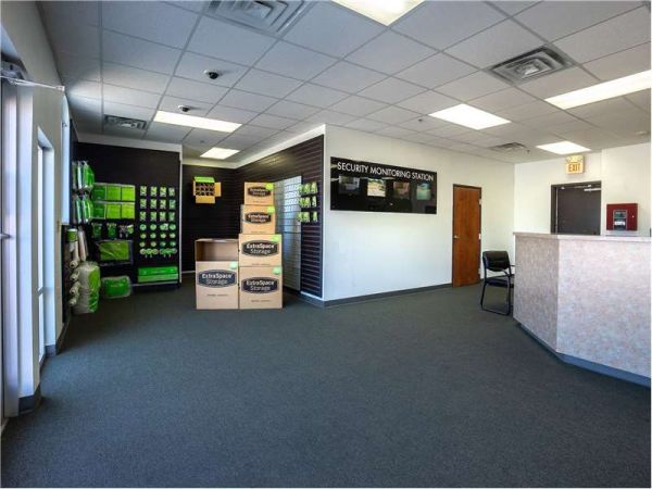 Extra Space Storage - 8494 - Fort. Worth - McCart Ave - 7600 McCart Avenue