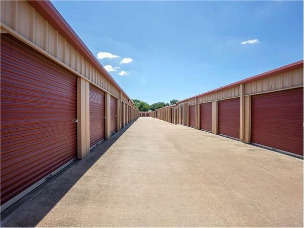 Extra Space Storage - 8494 - Fort. Worth - McCart Ave - 7600 McCart Avenue