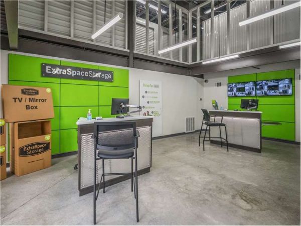 Extra Space Storage - 1688 - Marietta - Powers Ferry Rd - 2035 Powers Ferry Road