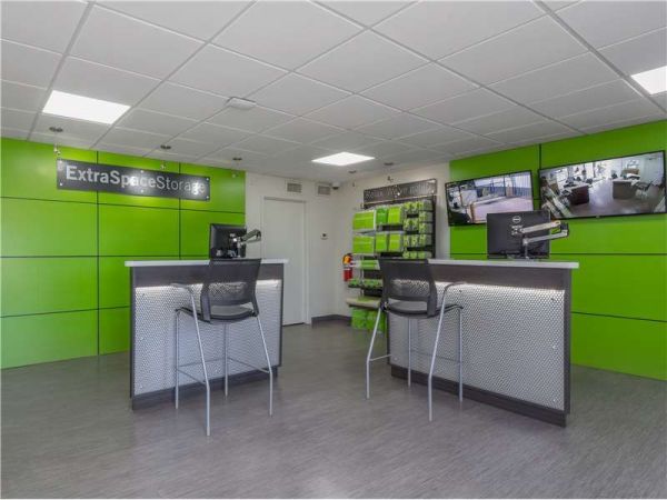 Extra Space Storage - 1720 - Canton - Yandell Rd - 122 Yandell Road