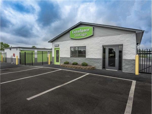 Extra Space Storage - 1721 - Concord - Winecoff School Rd - 220 Winecoff School Road