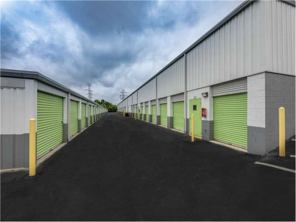 Extra Space Storage - 1721 - Concord - Winecoff School Rd - 220 Winecoff School Road