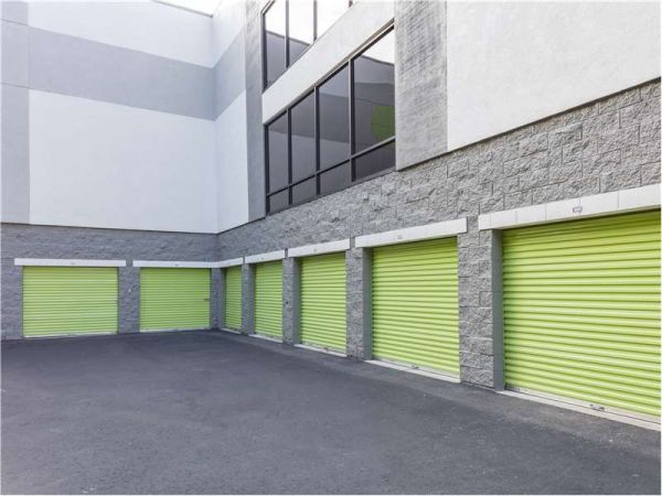 Extra Space Storage - 1778 - Hampton - LaSalle Ave - 815 La Salle Avenue