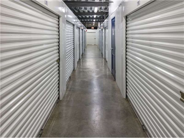 Extra Space Storage - 1778 - Hampton - LaSalle Ave - 815 La Salle Avenue