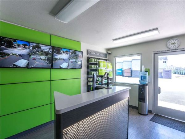 Extra Space Storage - 1879 - San Diego - Frazee Rd - 1560 Frazee Road