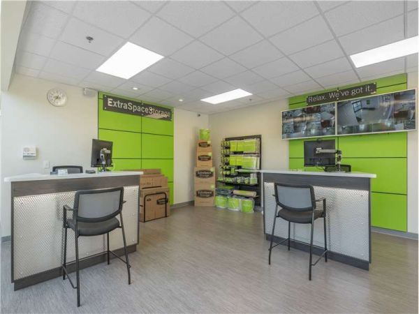 Extra Space Storage - 8875 - Midlothian - Midlothian Turnpike - 14316 Midlothian Turnpike