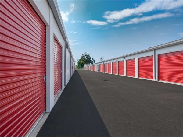 Extra Space Storage - 7038 - Easley - La Von Ln - 104 La Von Lane