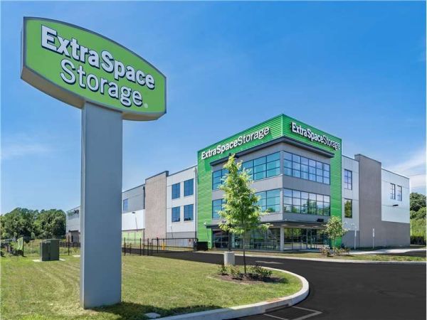Extra Space Storage - 1863 - Crum Lynne - Chester Pike - 1240 Chester Pike