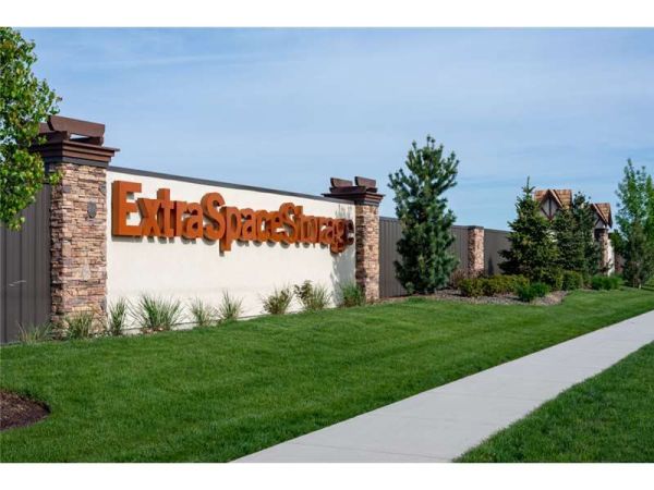 Extra Space Storage - 7236 - Meridian - Dyver Ave - 5100 North Dyver Avenue