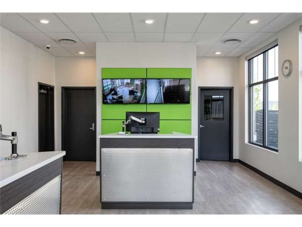 Extra Space Storage - 7236 - Meridian - Dyver Ave - 5100 North Dyver Avenue