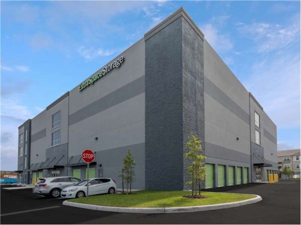 Extra Space Storage - 7295 - Lutz - Dale Mabry Hwy - 17921 North Dale Mabry Highway