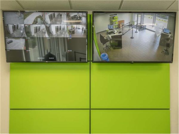 Extra Space Storage - 1923 - Eagan - Nicols Rd - 4095 Nicols Road