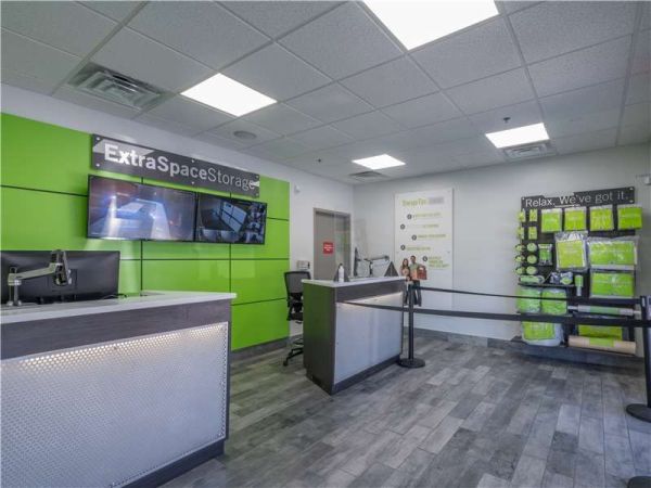 Extra Space Storage - 7373 - Atlanta - 924 Northside Dr - 924 Northside Drive Northwest