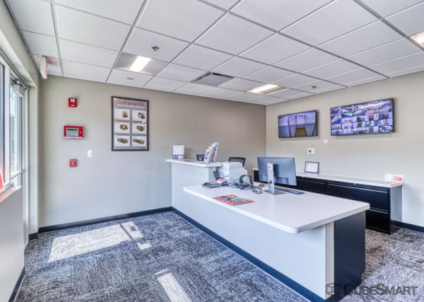 CubeSmart Self Storage IL Zion Sheridan Rd - 3441 Sheridan Road