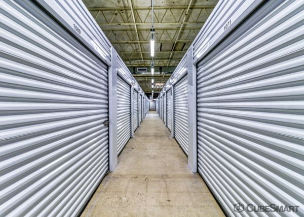 CubeSmart Self Storage IL Zion Sheridan Rd - 3441 Sheridan Road