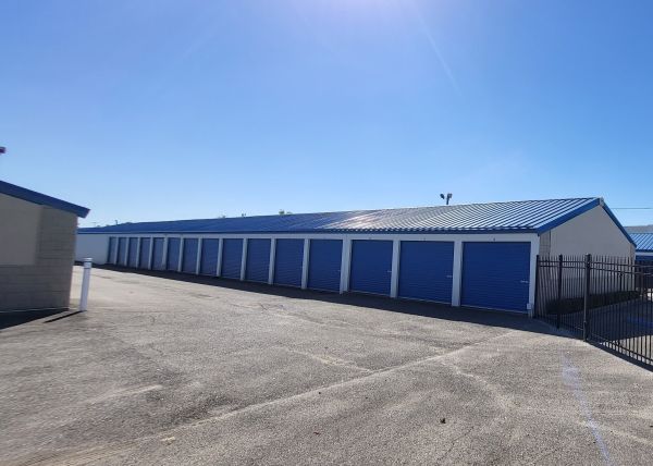 Extra Space Storage - 2147 - Lebanon - Garoffolo Blvd - 330 S Garoffolo Blvd