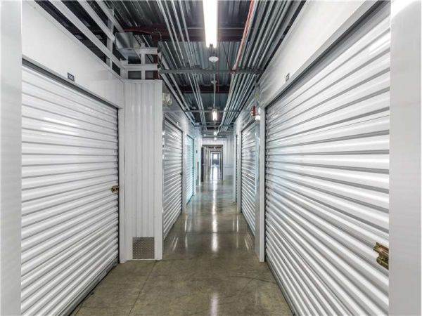 Extra Space Storage - 8748 - Indianapolis - 7420 N Michigan Rd - 7420 North Michigan Road