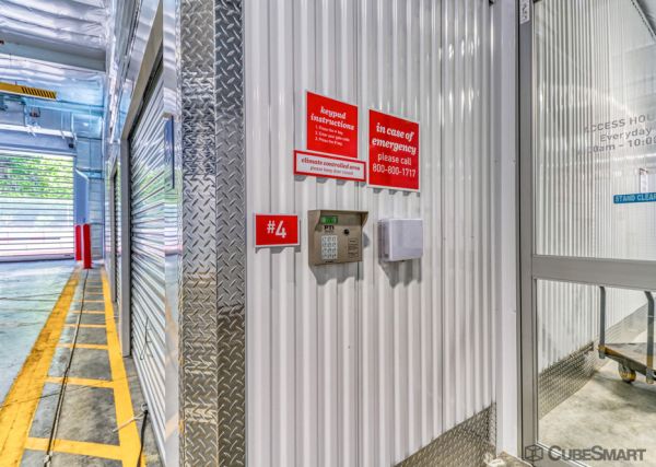 CubeSmart Self Storage - 3909 Bennett Drive - 3909 Bennett Drive