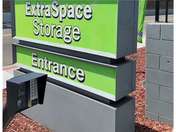 Extra Space Storage - 0793 - Palo Alto - E Bayshore Rd - 999 East Bayshore Road