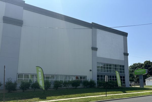 Extra Space Storage - 8708 - Hazlet - Phyllis Street - 1 Phyllis Street