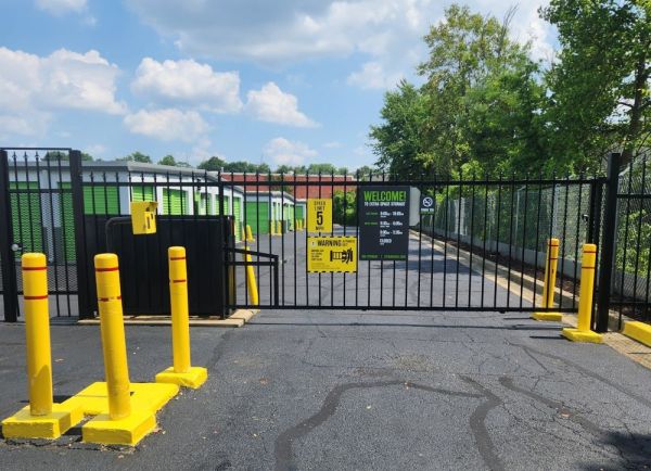 Extra Space Storage - 3080 - Landover - Pennsy Drive - 2929 Pennsy Drive