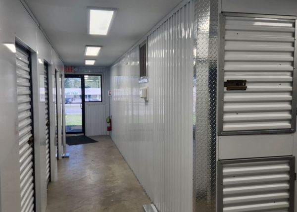 Extra Space Storage - 3129 - Warren - Elm Rd - 3787 Elm Road Northeast