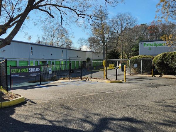 Extra Space Storage - 3183 - East Hampton - Hardscrabble Ct - 9 Hardscrable Court