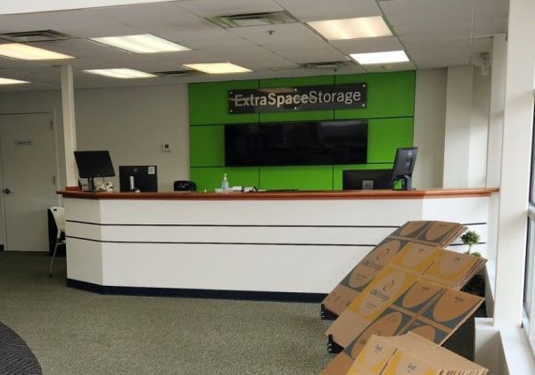 Extra Space Storage - 3336 - Deer Park - Grand Blvd. - 715 Grand Boulevard