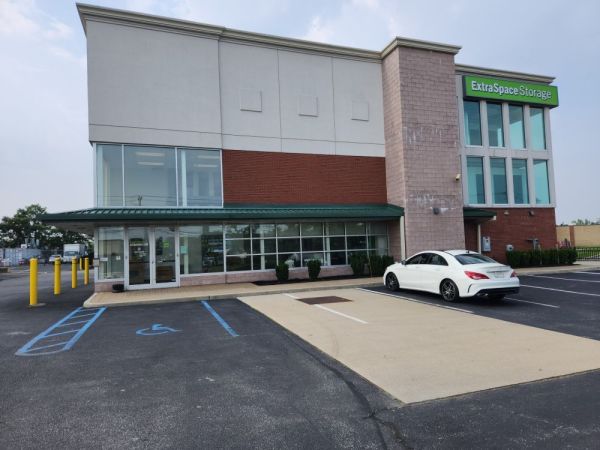 Extra Space Storage - 3336 - Deer Park - Grand Blvd. - 715 Grand Boulevard