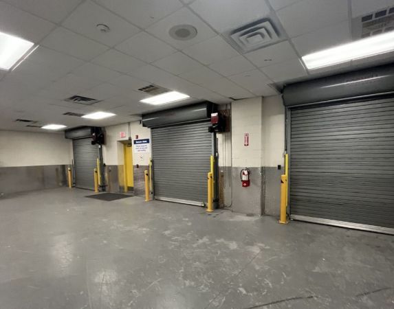 Extra Space Storage - 3342 - Farmingdale - Executive Blvd - 1 Executive Boulevard